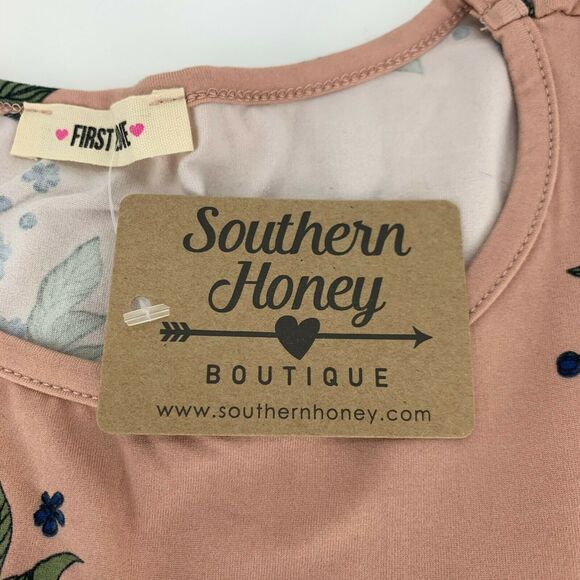 NWT First Loce Womens Rose Ruffle Top Floral Short Sleeve Pink Sz M - Picture 3 of 6